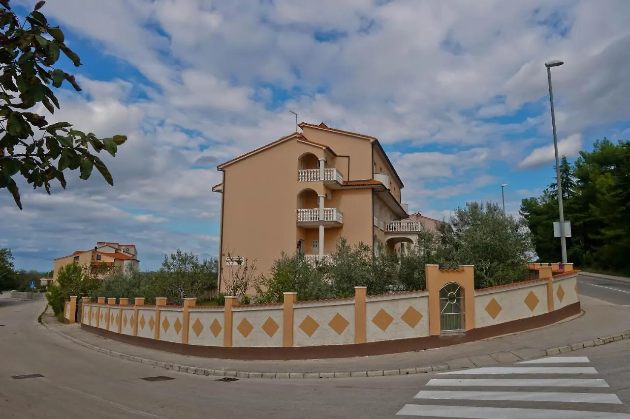 Vendégház Villa Veli Vrh Póla