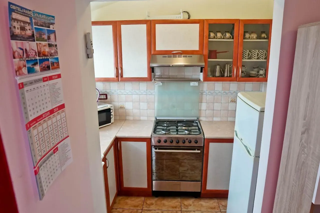 Villa Veli Vrh Póla