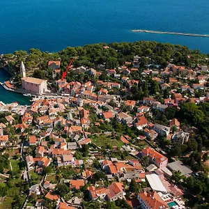 Mozart 2* Veli Lošinj